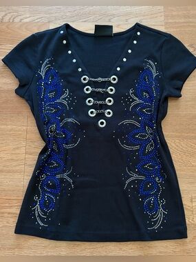 Women's Black Short Sleeve Embellished V-Neck Top